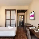 B&B Hotel Arezzo מלון ארצו