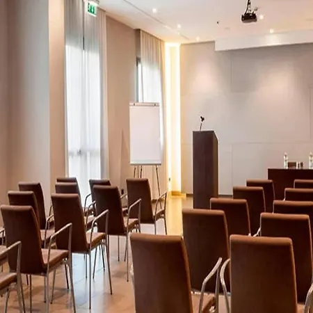Hotel B&B Hotel Arezzo 3*