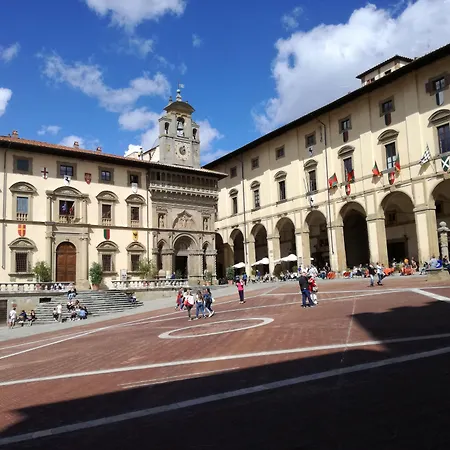 Hotel B&B Hotel Arezzo 3*