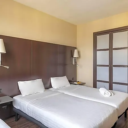 Otel B&B Hotel Arezzo 3*