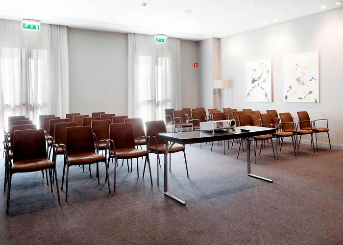 Hotel AC Hotel Arezzo 3*