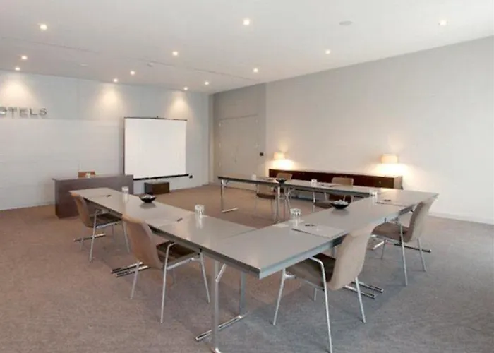 Hotel AC Hotel Arezzo 3*